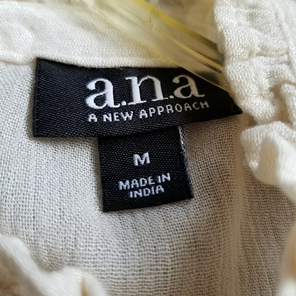 High Neck Ruffle Top - Picture 4 of 5